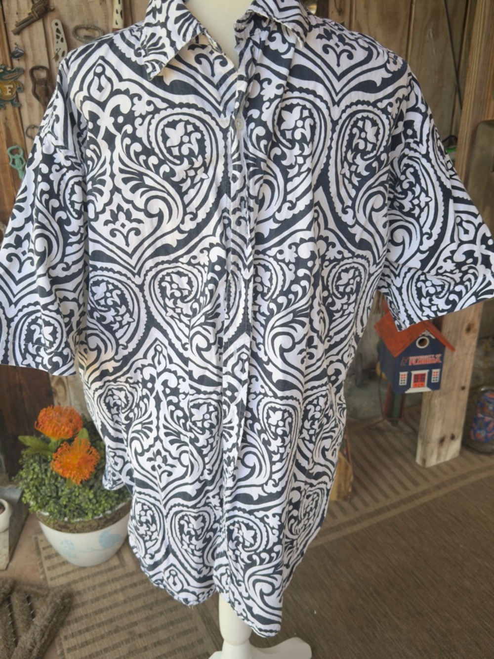 J. Peterman Black & White Scroll-Print Short-Sleeve Button-Down 100% Cotton XL